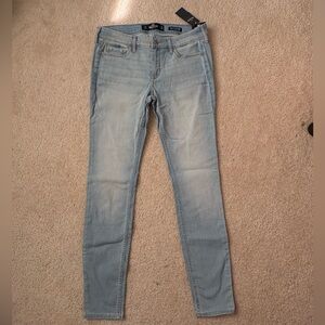NWT HOLLISTER WOMENS LOW RISE SUPER SKINNY DENIM BLUE JEANS SIZE 7